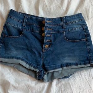tinseltown high waisted shorts